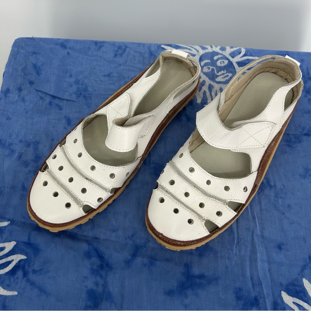 Women's White Leather Sandals Size 8